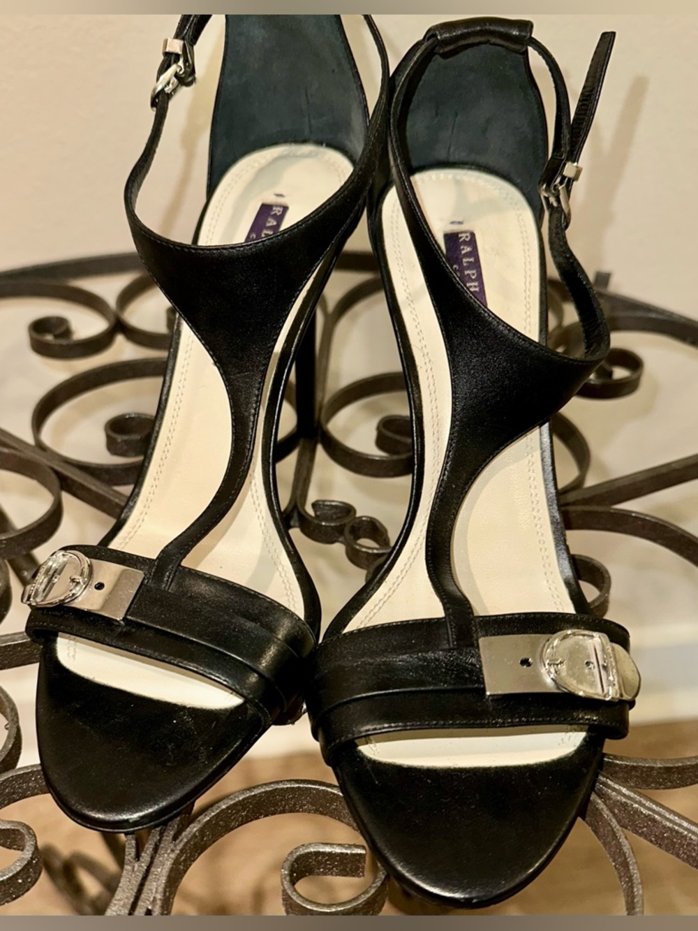 NEW Ralph Lauren Collection Leather T-Strap with Silver Buckle high heel 7.5 m
